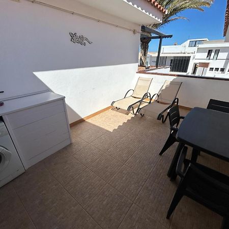 Lovely Newly Refurbished 1 Bedroom Flat Minutes From Sandy Beach,Private Terrace Caleta De Fuste Exterior photo